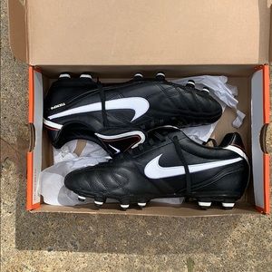 Nike Tiempo MYSTIC FG Soccer Cleats